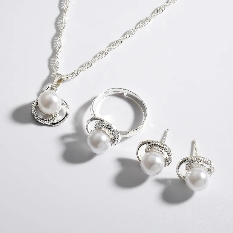 White Pearl and silver jewel set