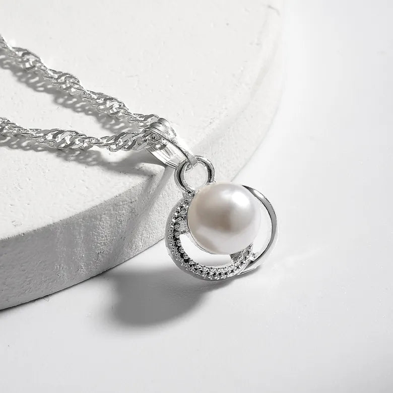 White Pearl and silver jewel set